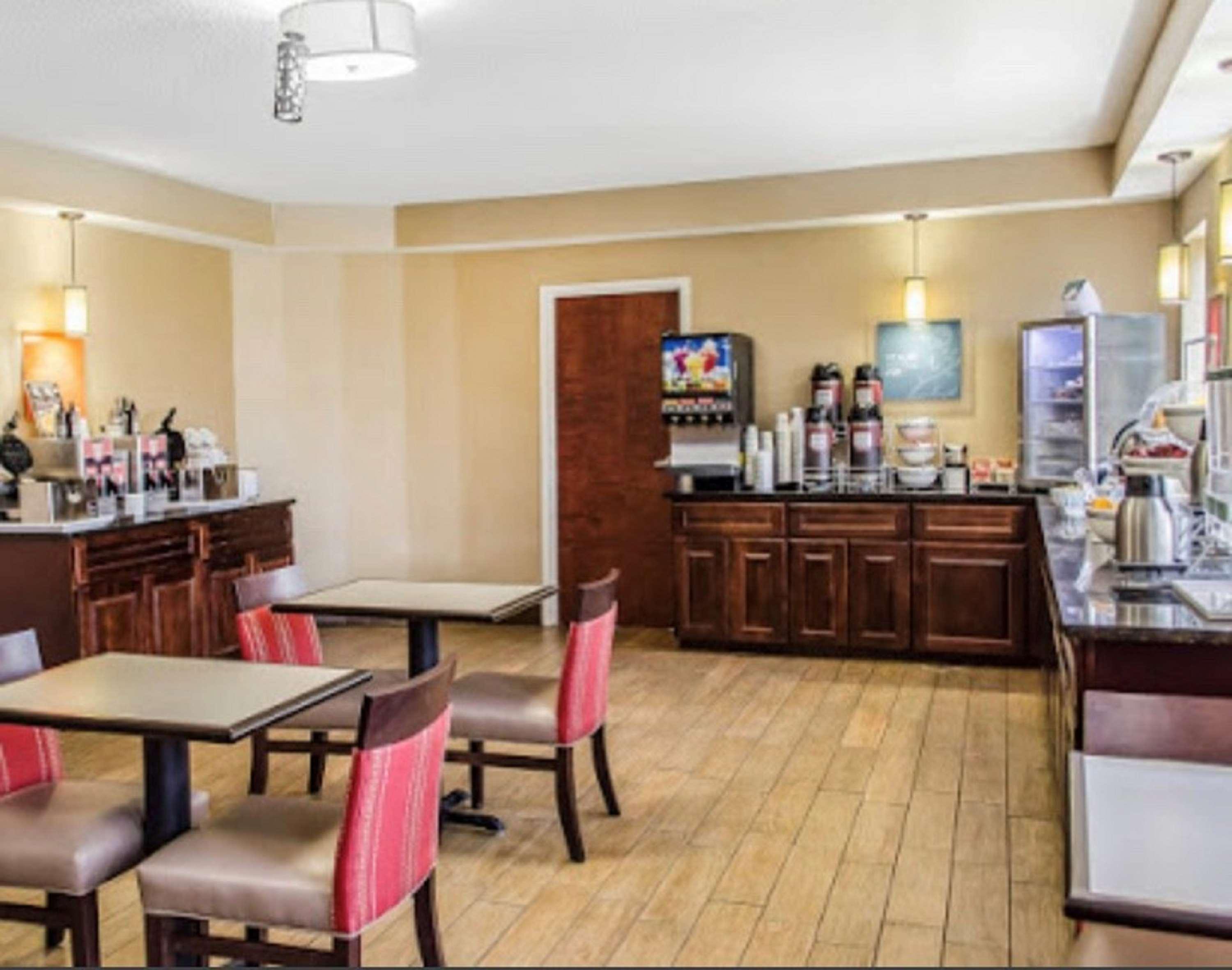 Surestay Plus By Best Western Jonestown Lebanon Valley Esterno foto